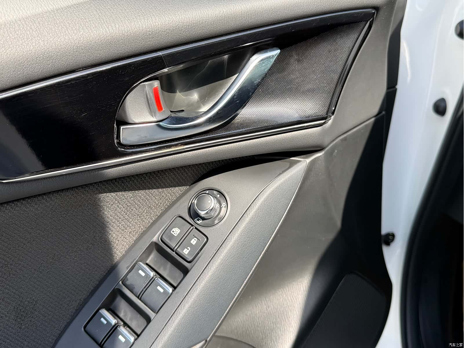 Mazda CX-4, 2023 16