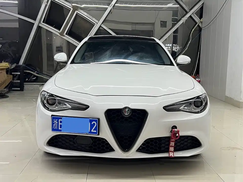 Alfa Romeo Giulia