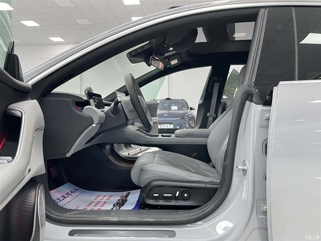 NIO ET5, 2025 8