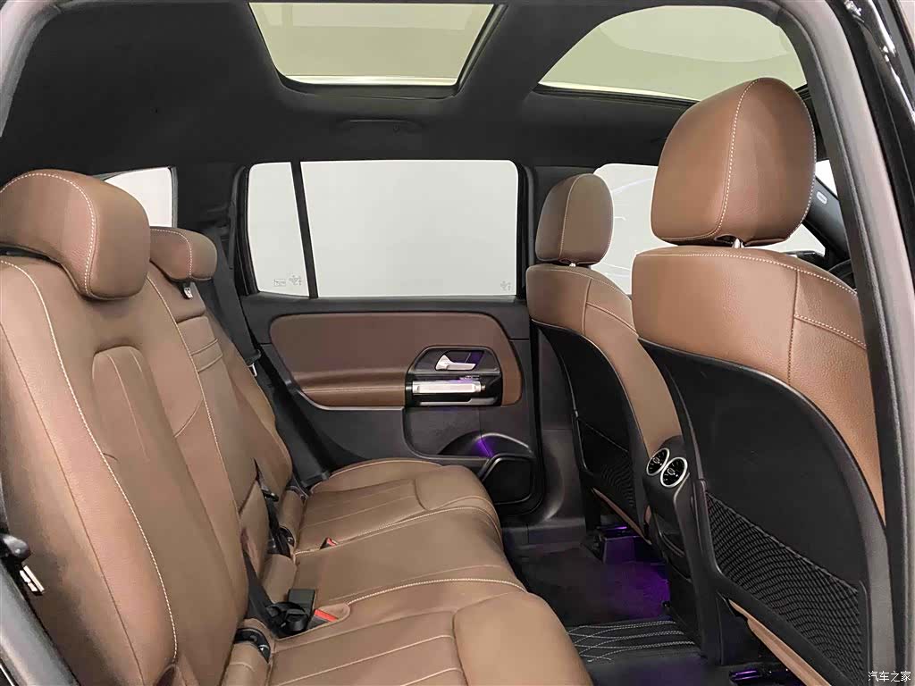 Mercedes-Benz GLB, 2024 26