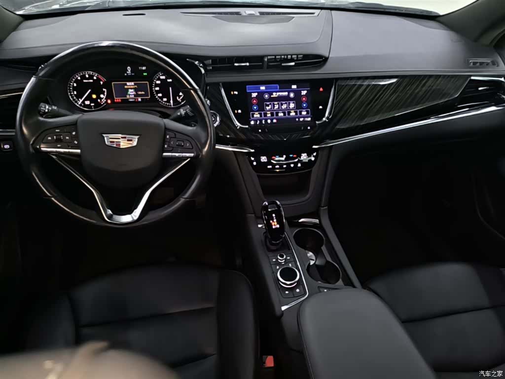 Cadillac XT6, 2022 10