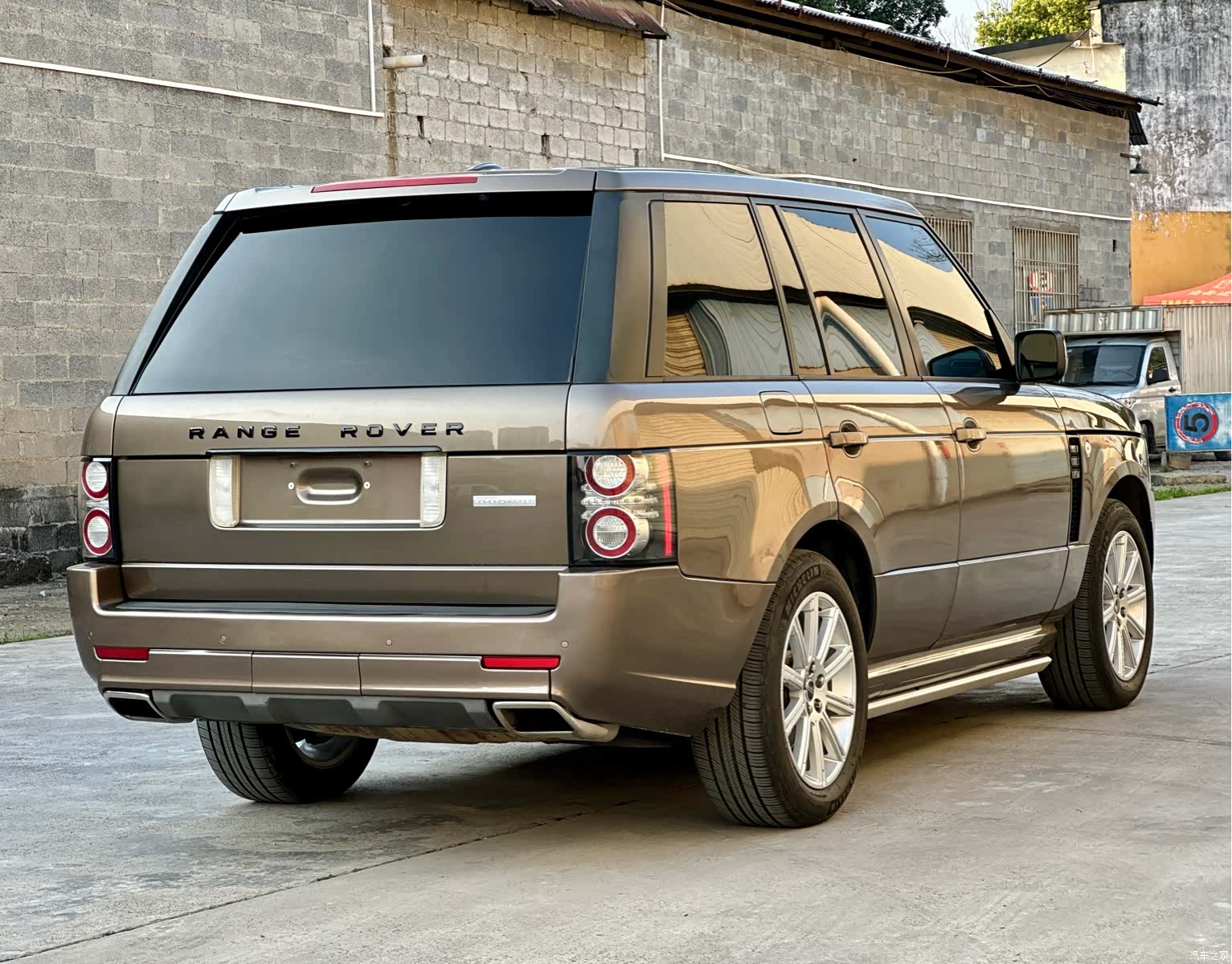 Land Rover Range Rover, 2012 6