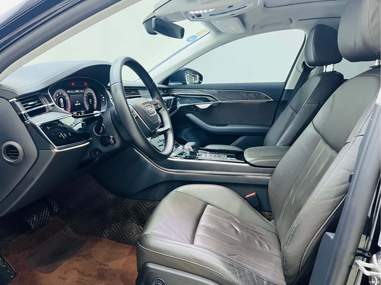 Audi A8L, 2018 9