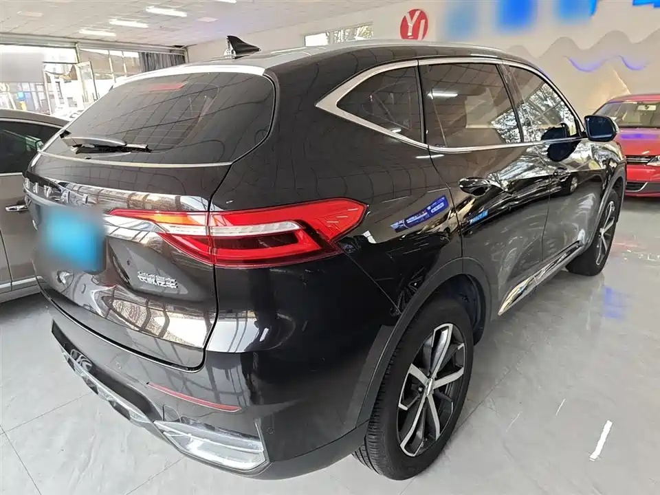 Haval F7