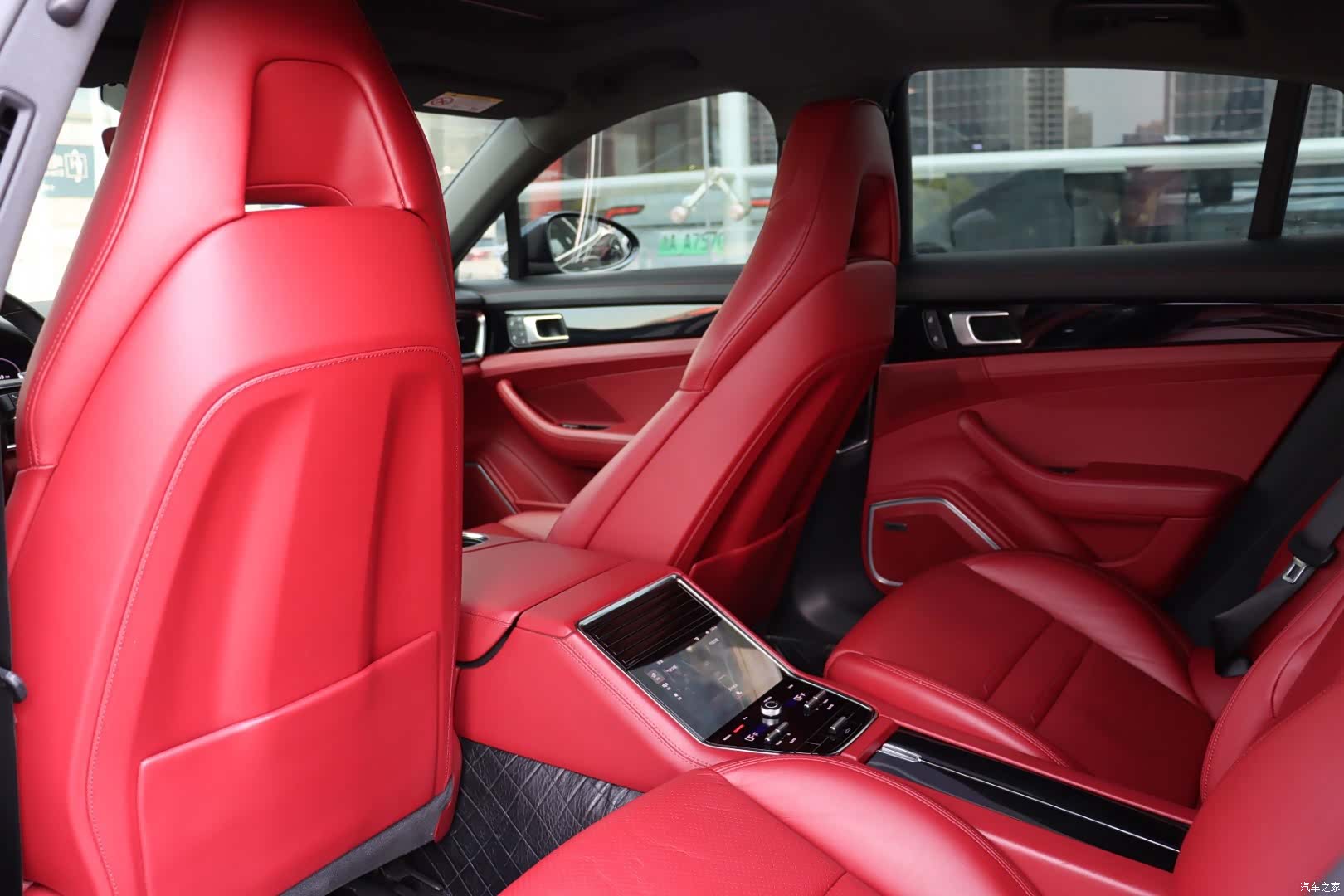 Porsche Panamera, 2022 9