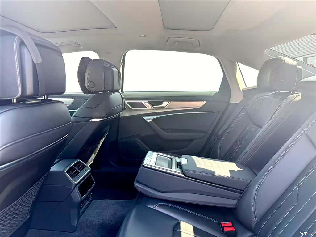 Audi A6L, 2024 все фото
