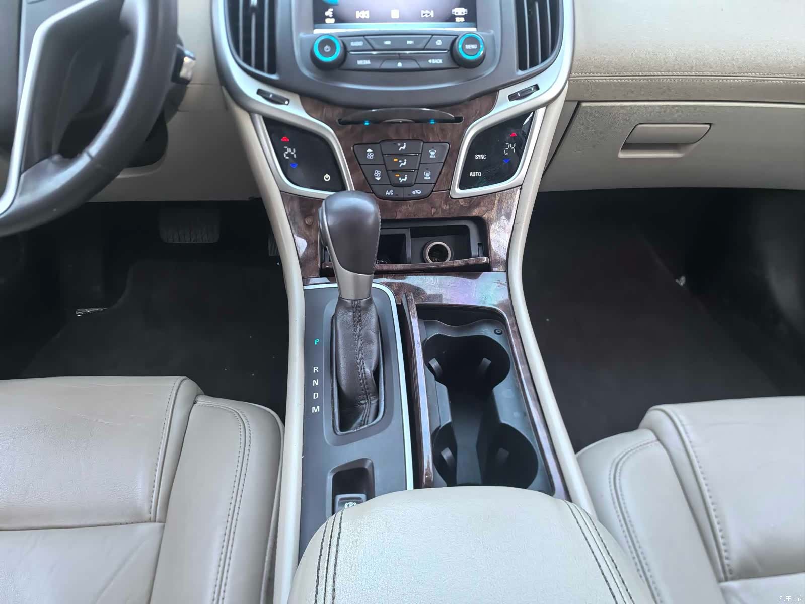 Buick LaCrosse, 2015 11