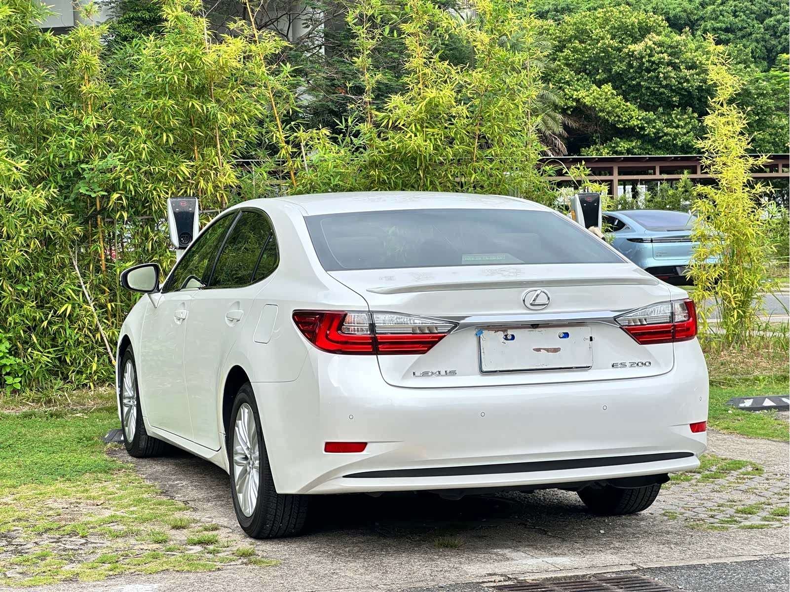 Lexus ES, 2017 19