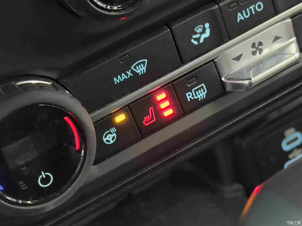 Ford Bronco, 2025 15