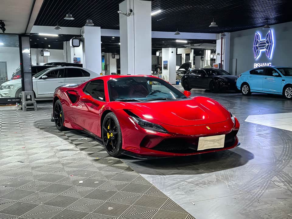 Ferrari F8