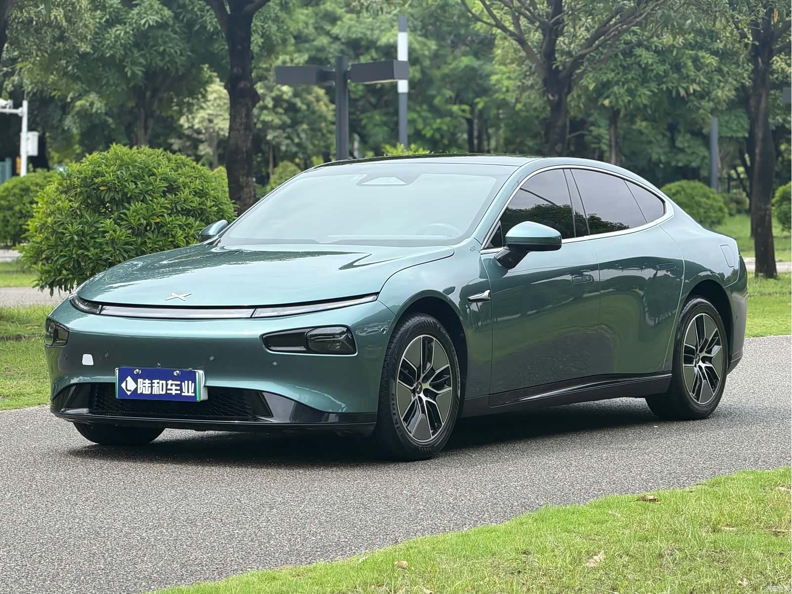 Xpeng P7, 2023 1