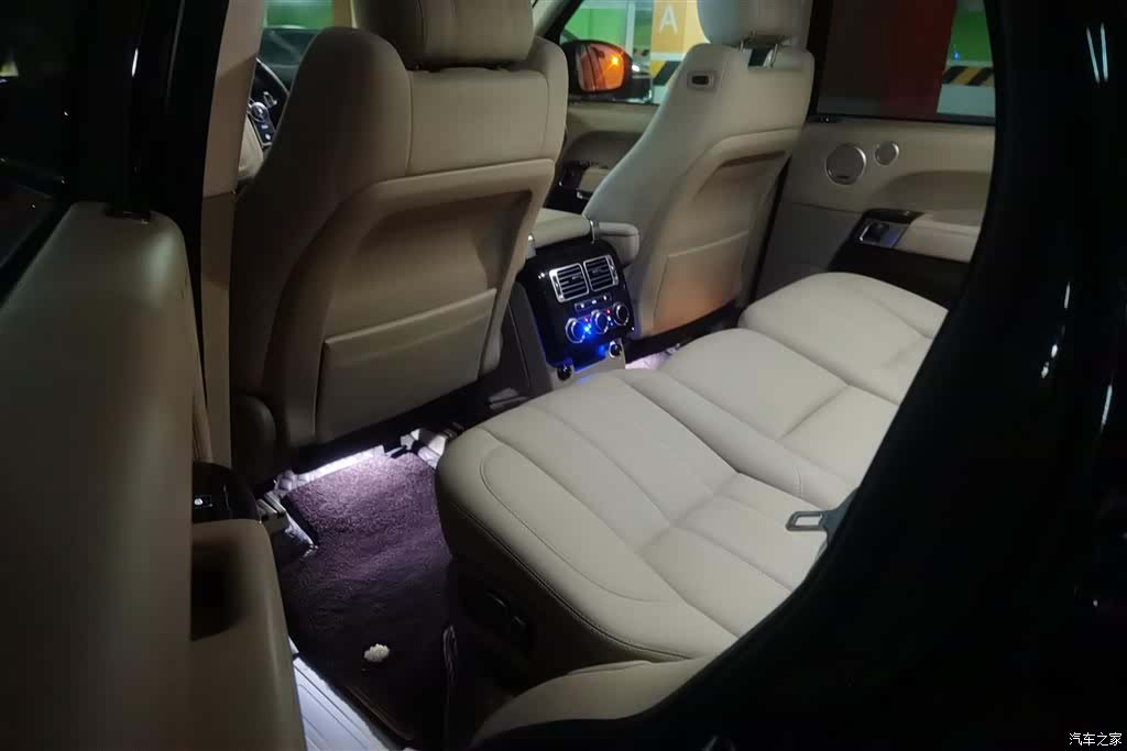 Land Rover Range Rover, 2015 11