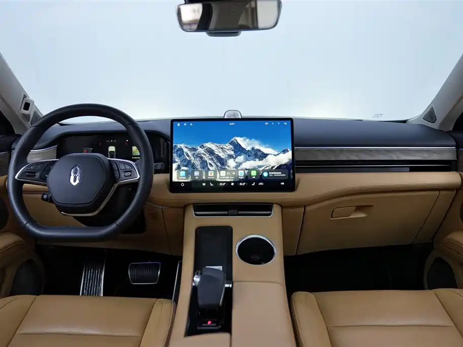 AITO Ask the world M5