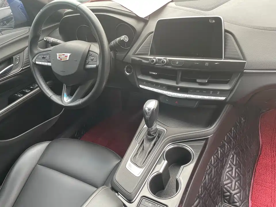Cadillac CT4