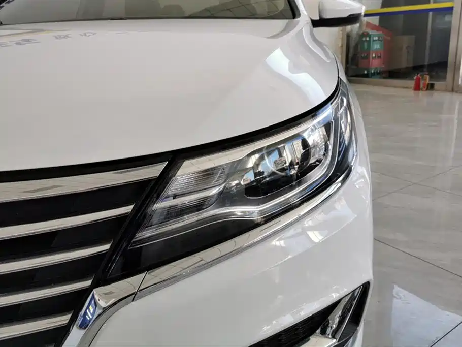 Roewe i6