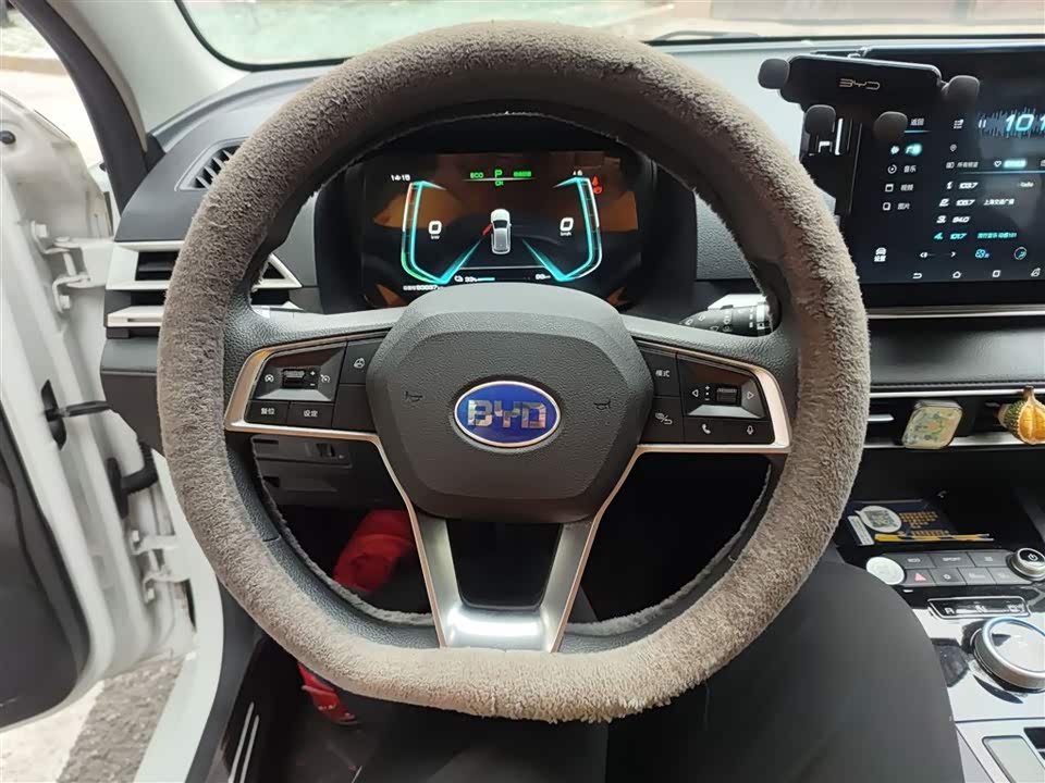 BYD e2