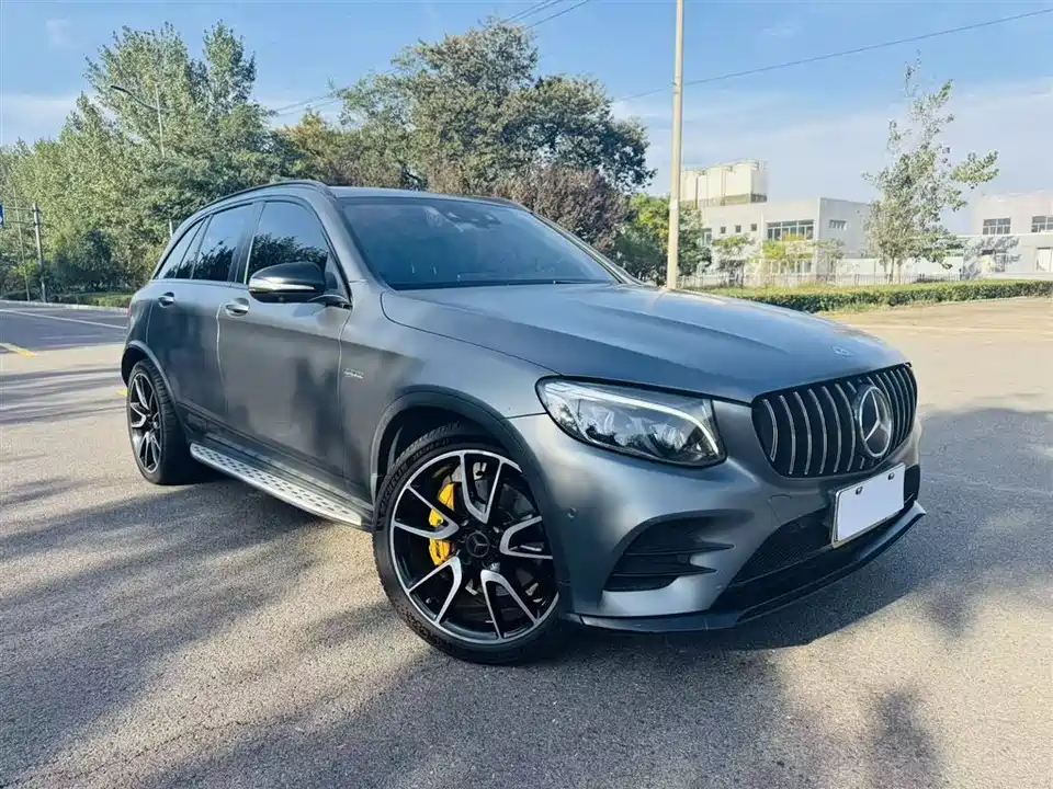 Mercedes-Benz GLC AMG