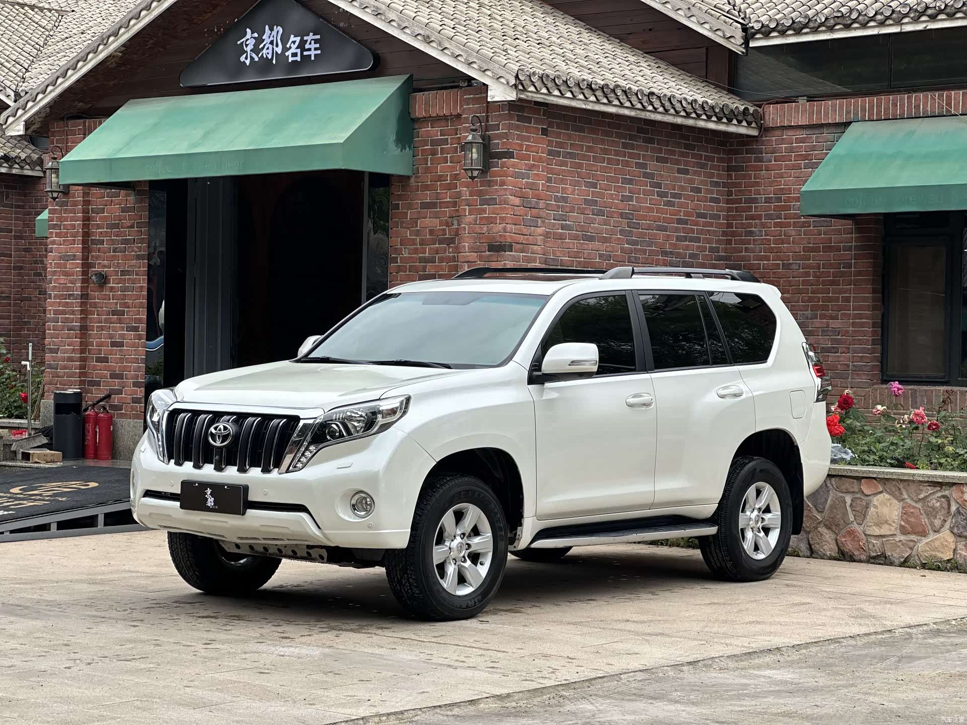 Toyota Prado, 2015 1