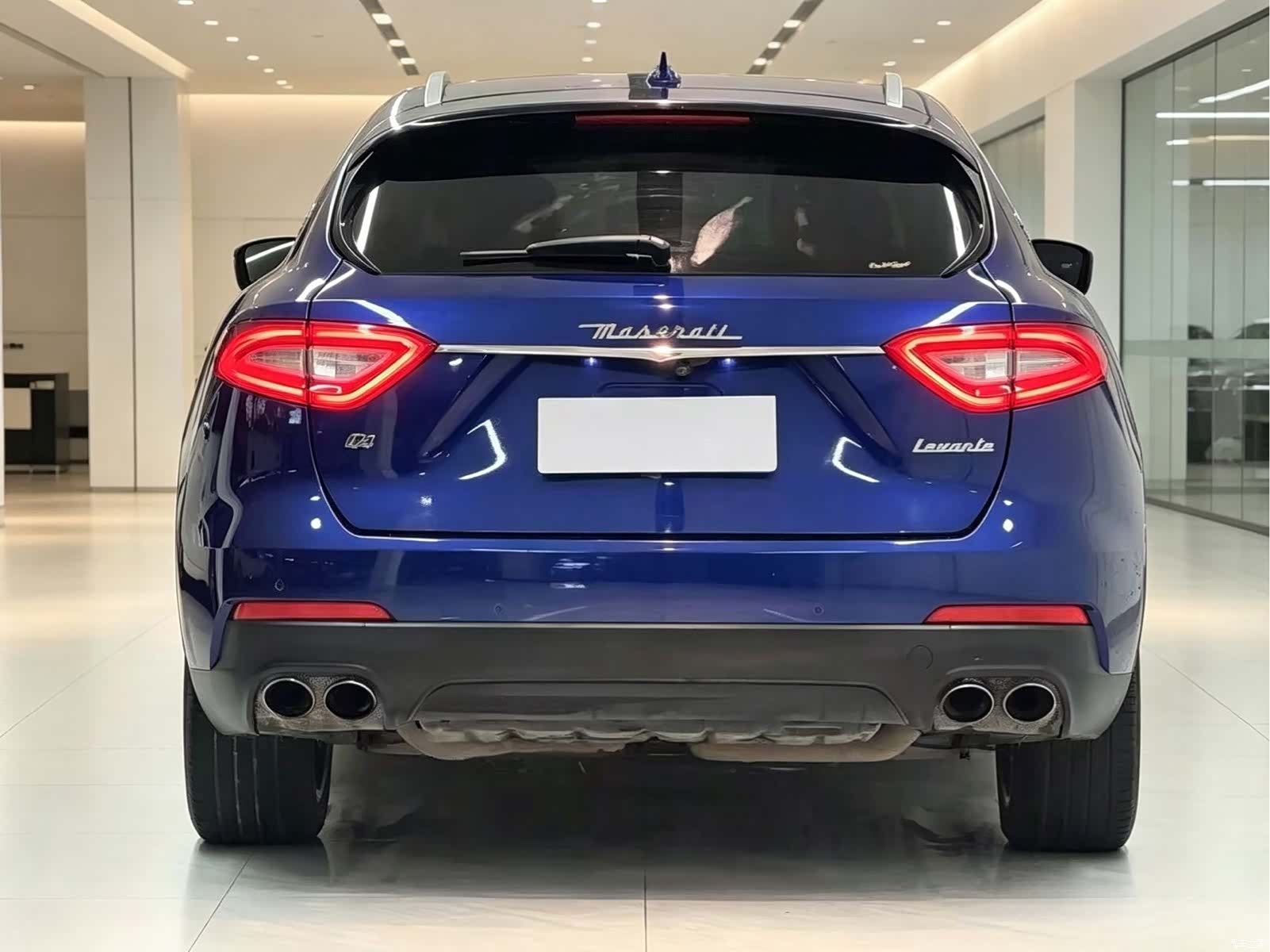 Maserati Levante, 2018 8