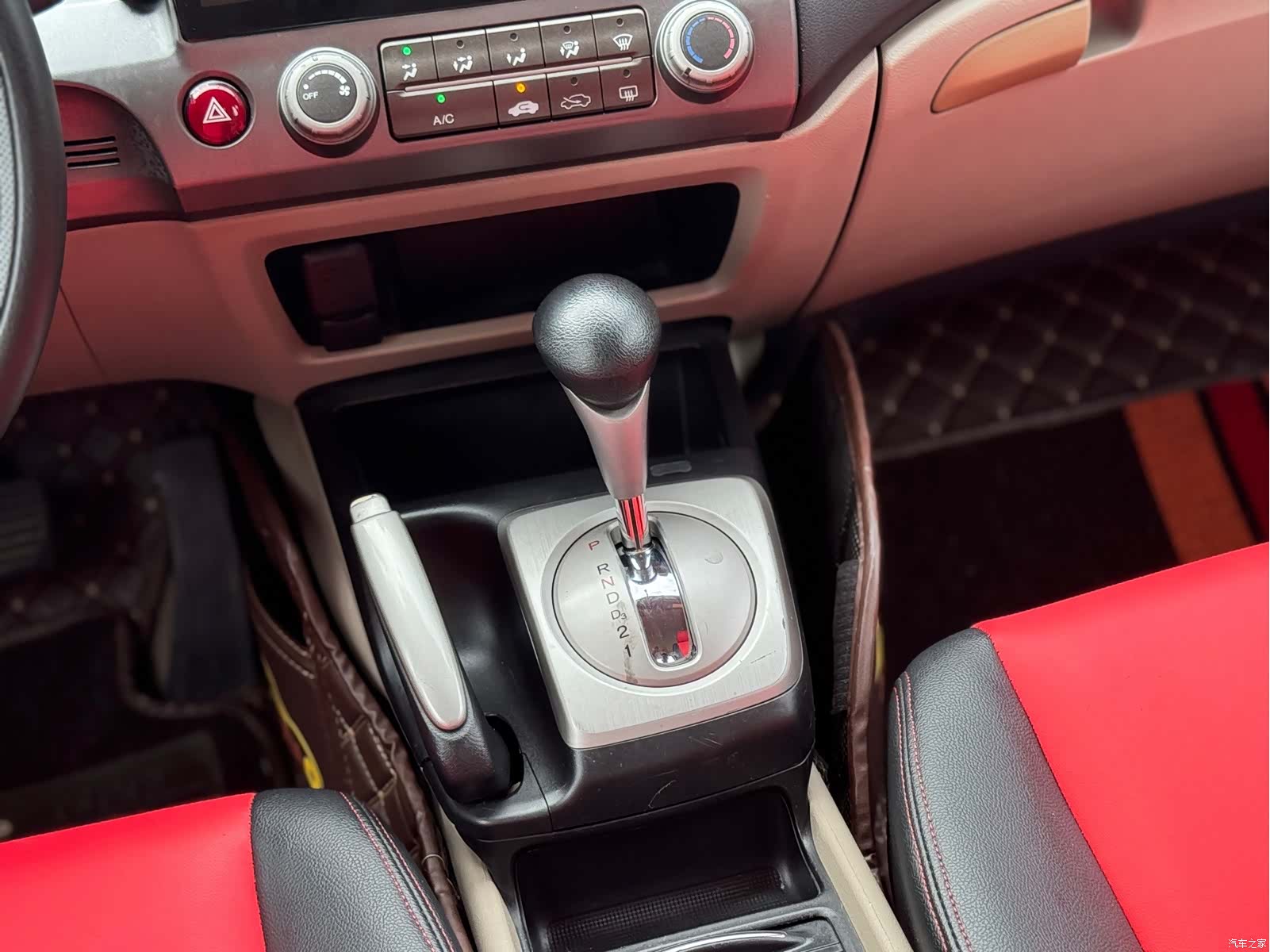 Honda Civic, 2011 15