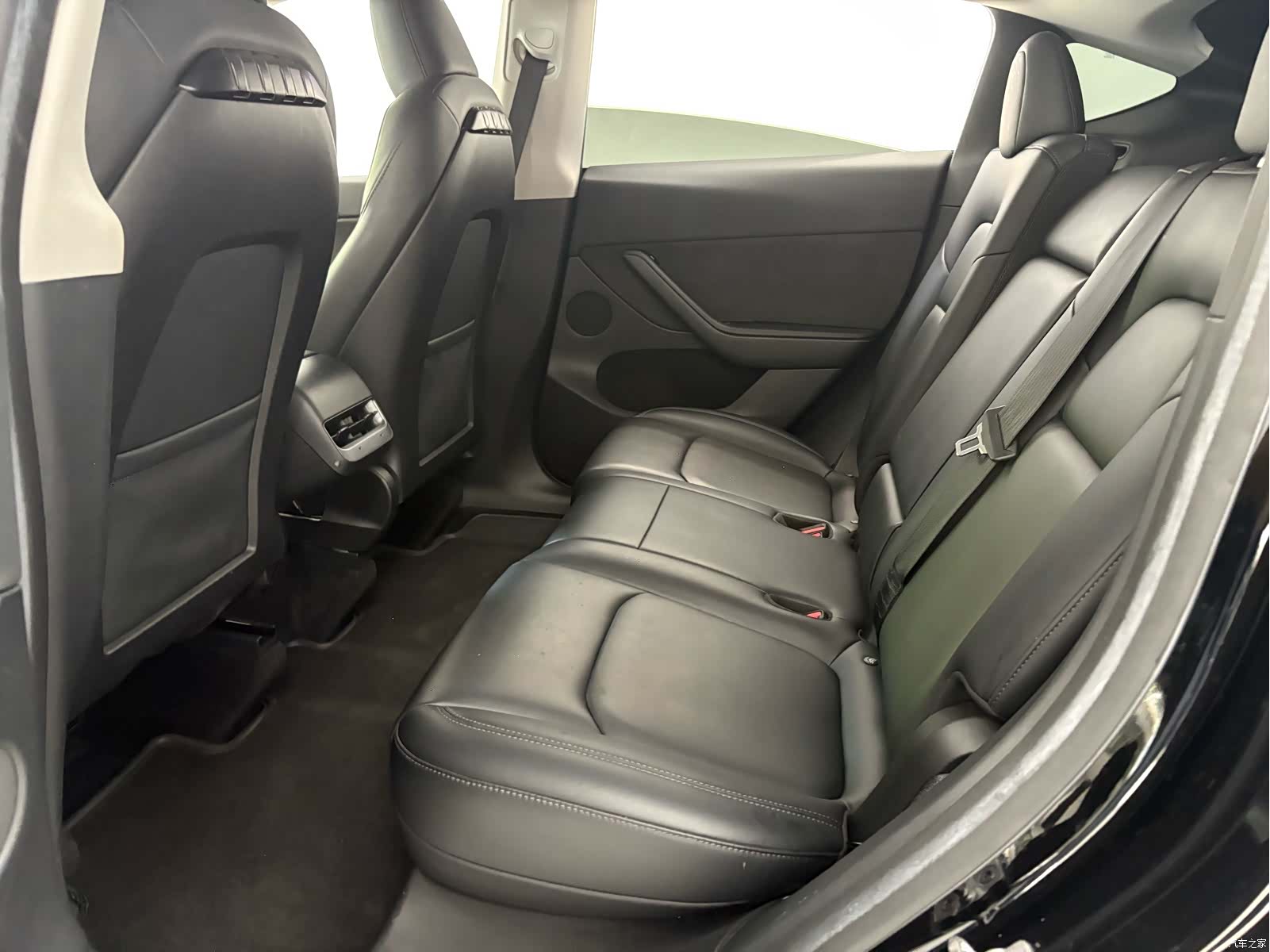 Tesla Model Y, 2022 8