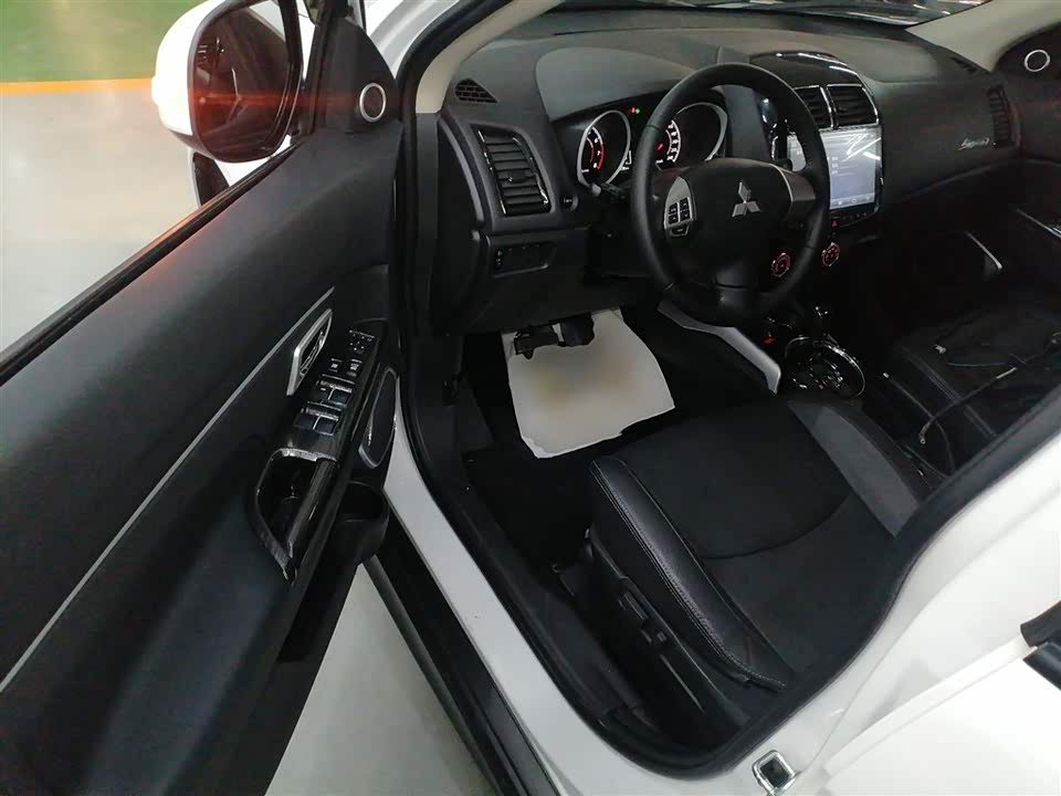 Mitsubishi Jinxuan ASX