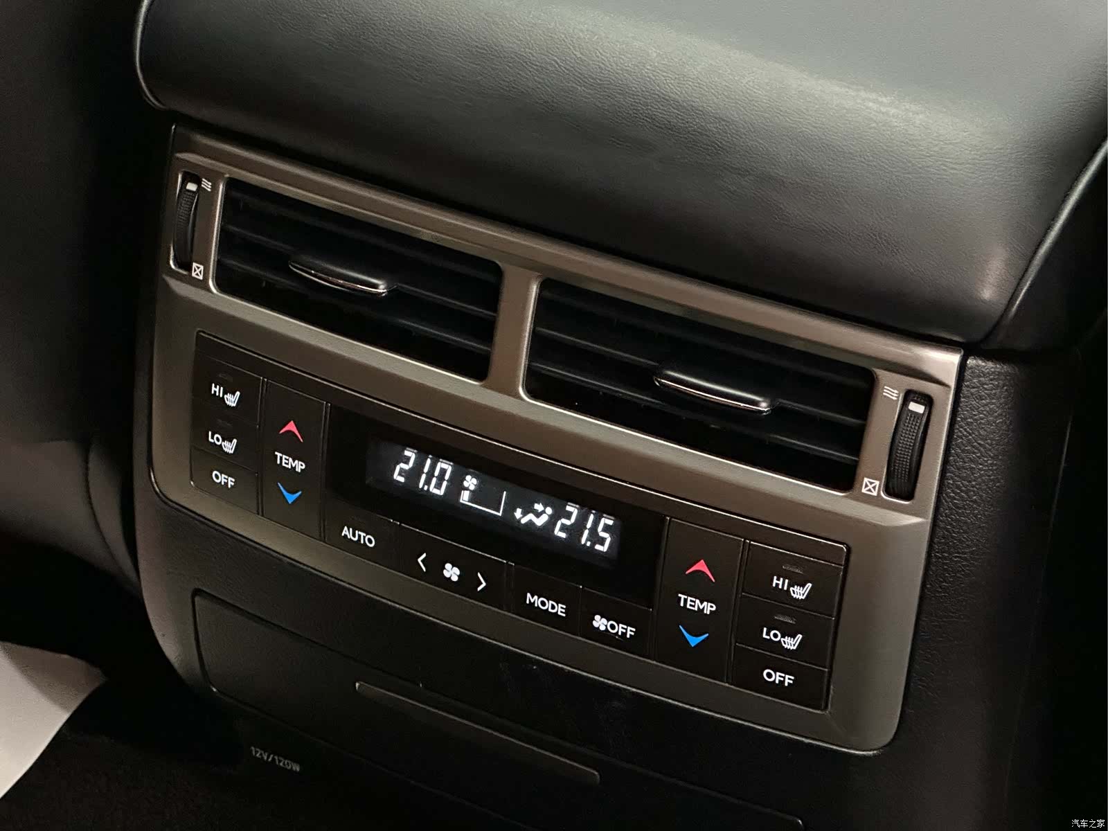 Lexus LX, 2014 16