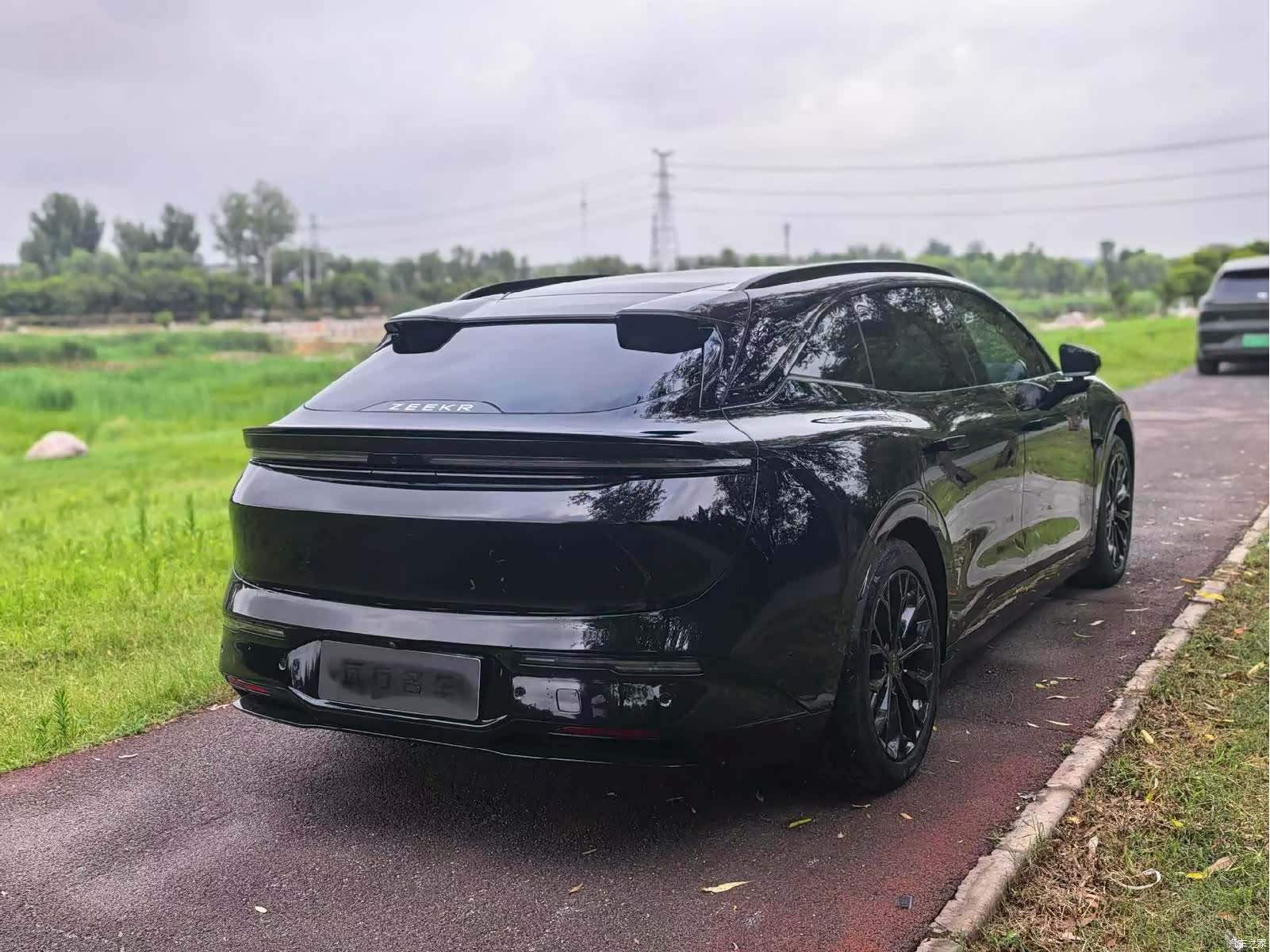 Zeekr 007, 2025 7