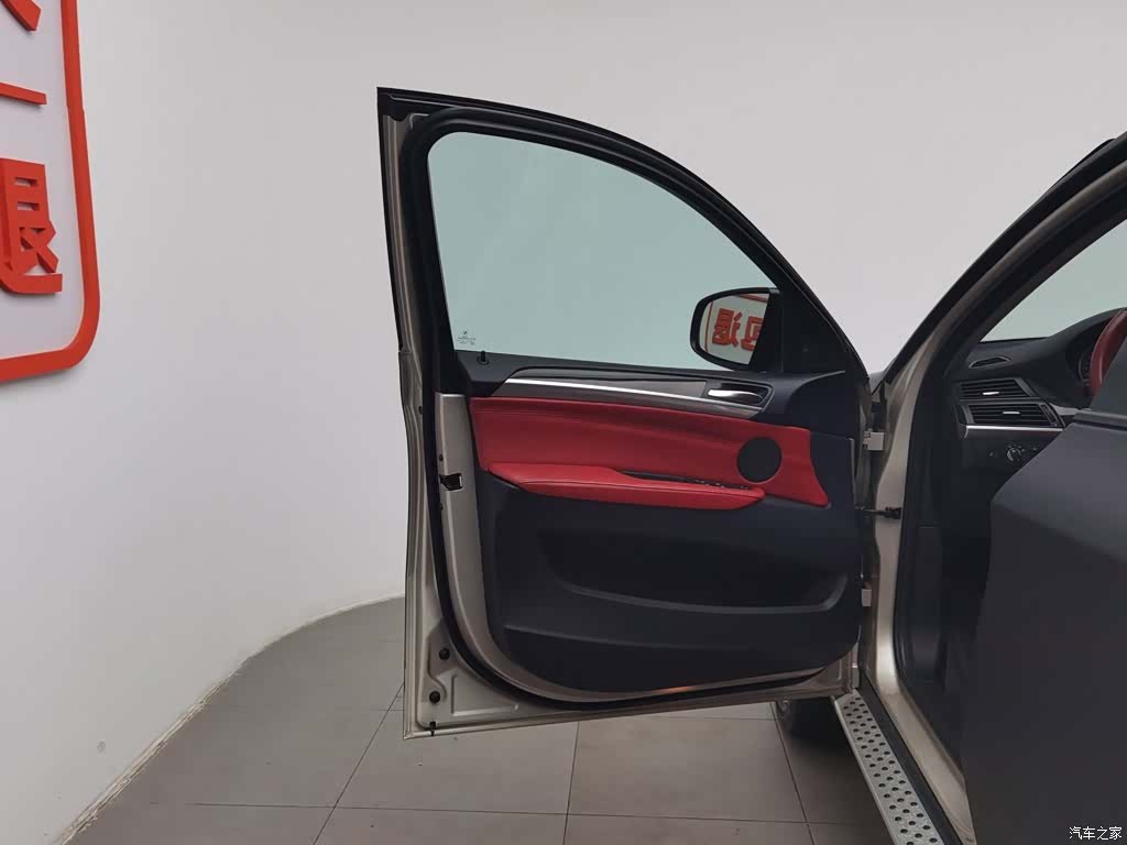 BMW X6, 2013 8