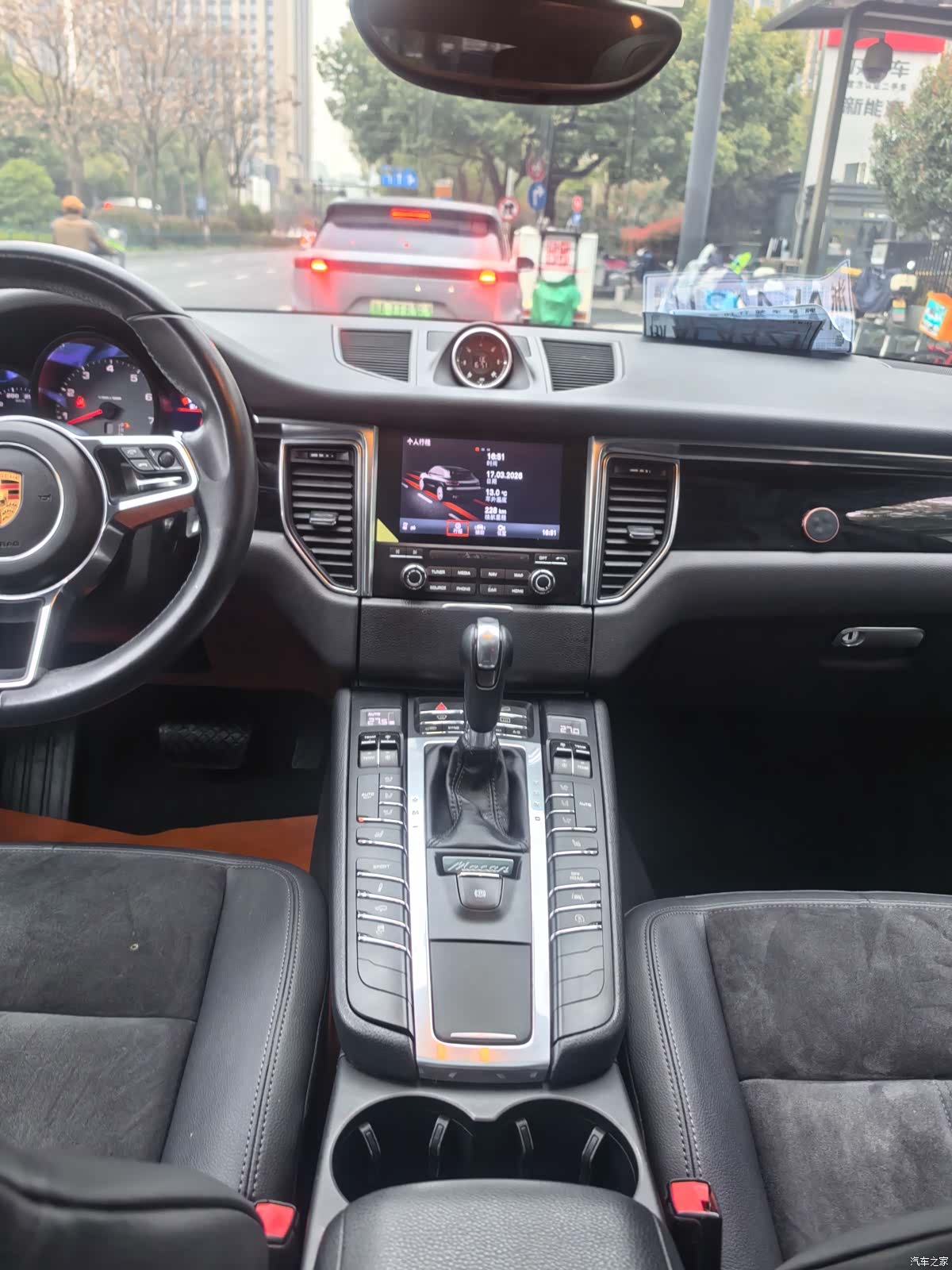 Porsche Macan, 2018 9