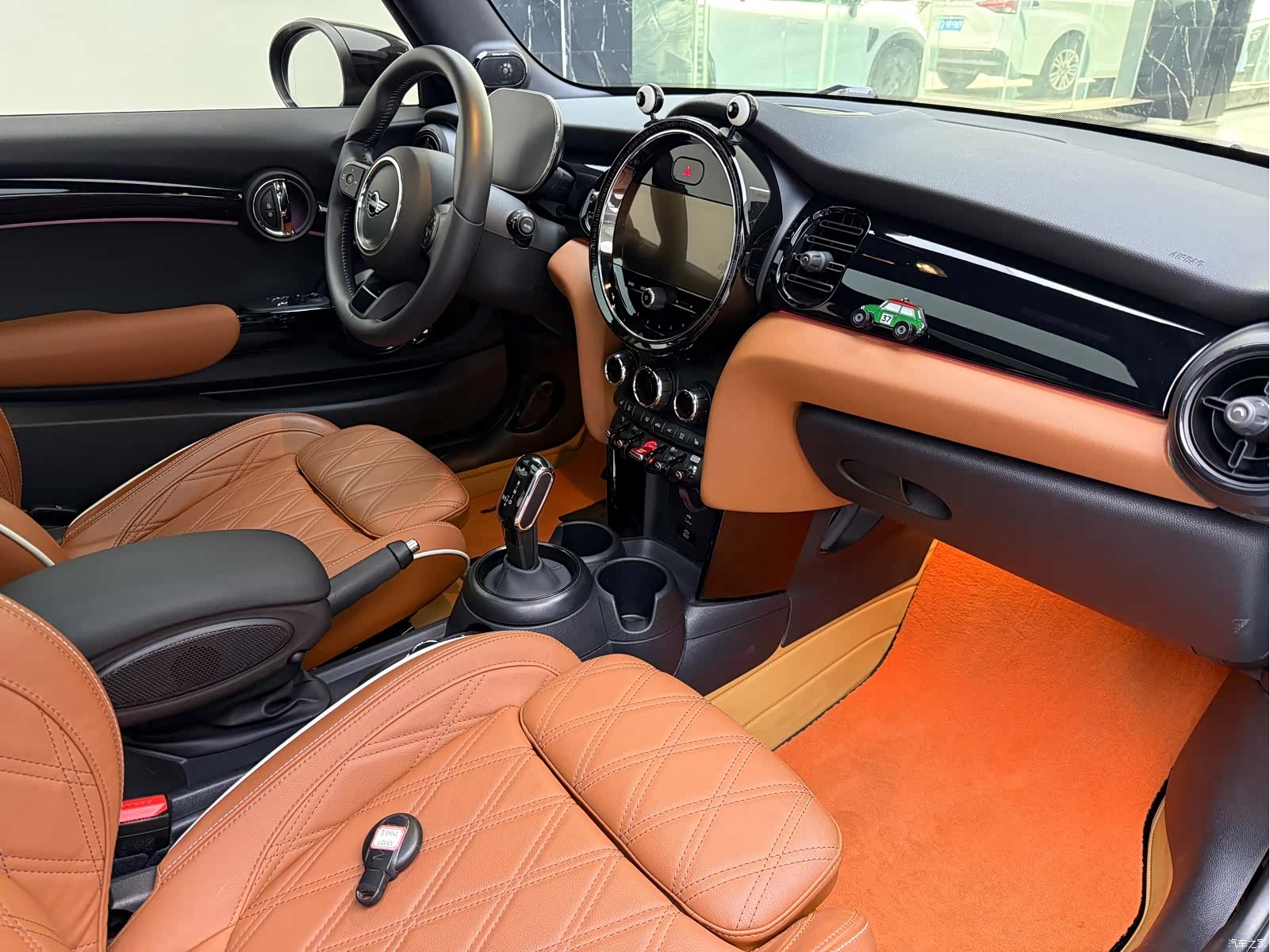 Mini Cooper, 2024 15