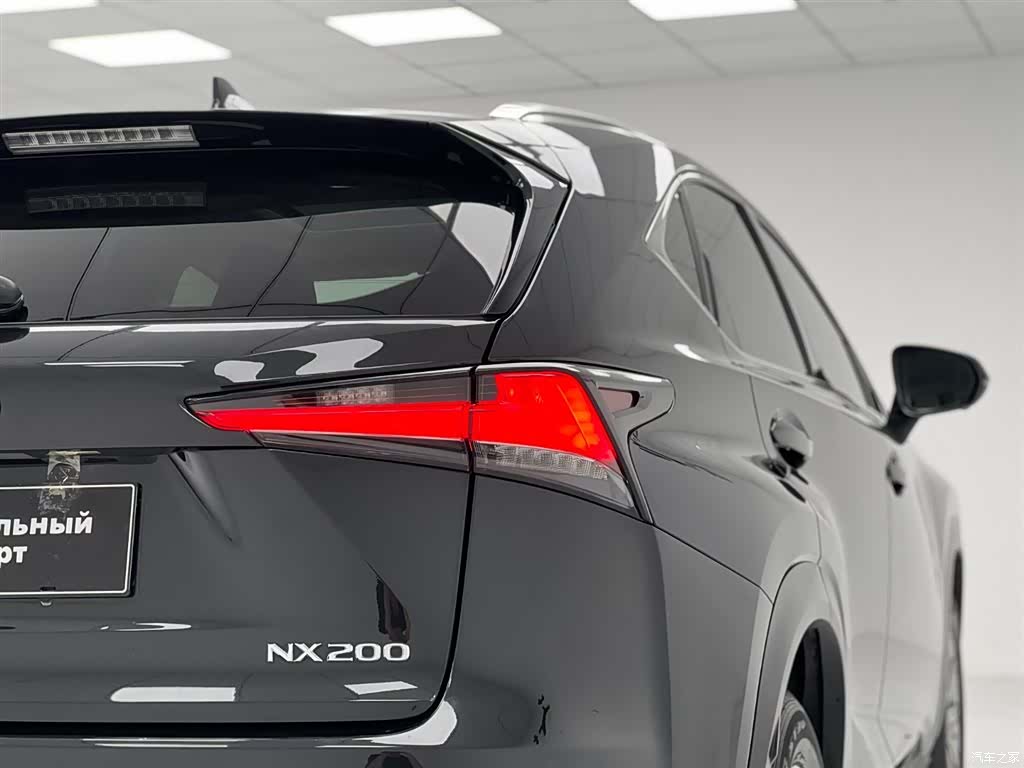 Lexus NX, 2021 10