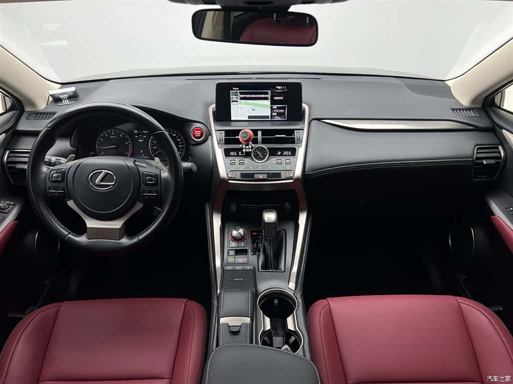 Lexus NX, 2021 21