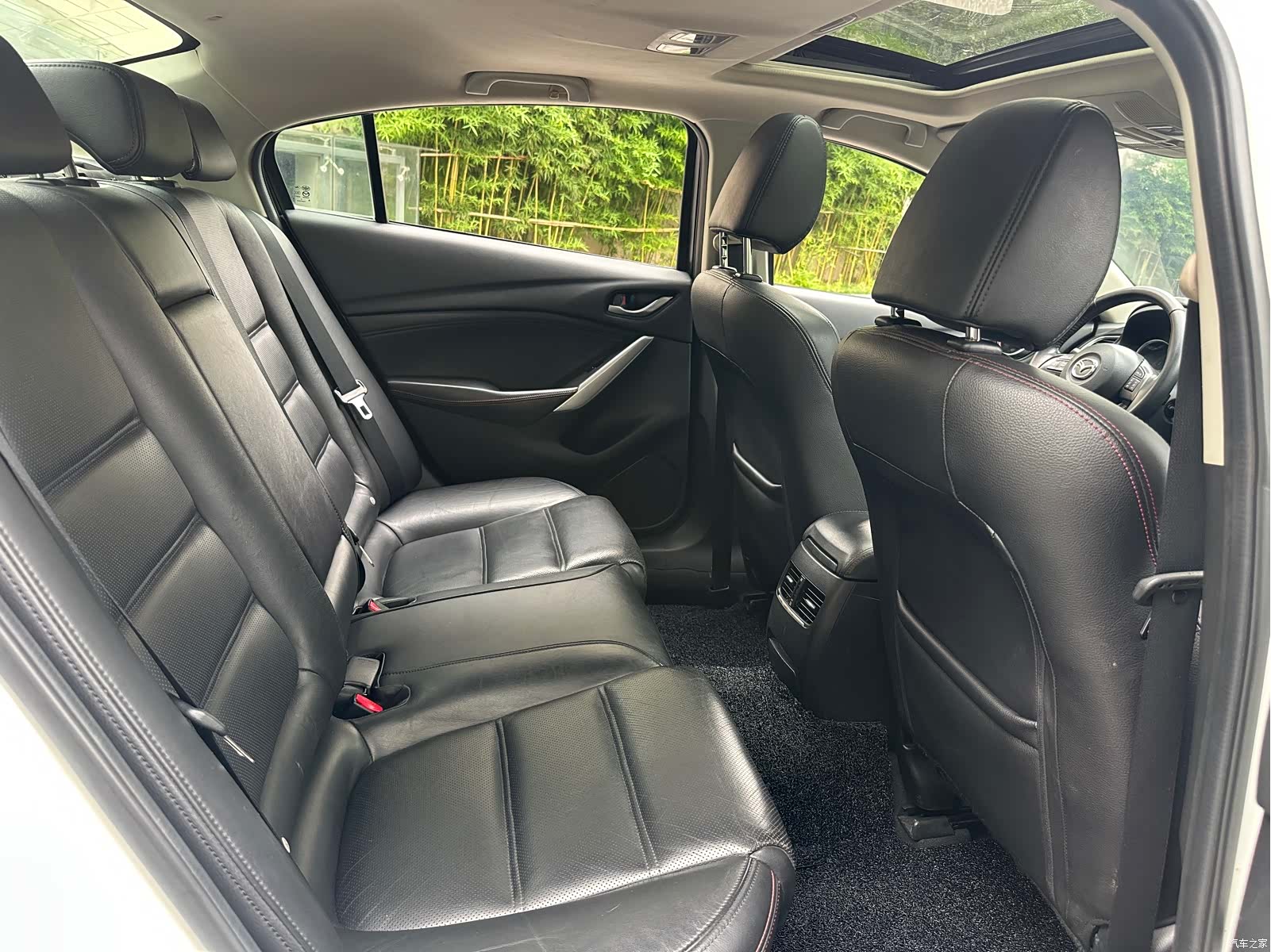 Mazda Atenza, 2017 13