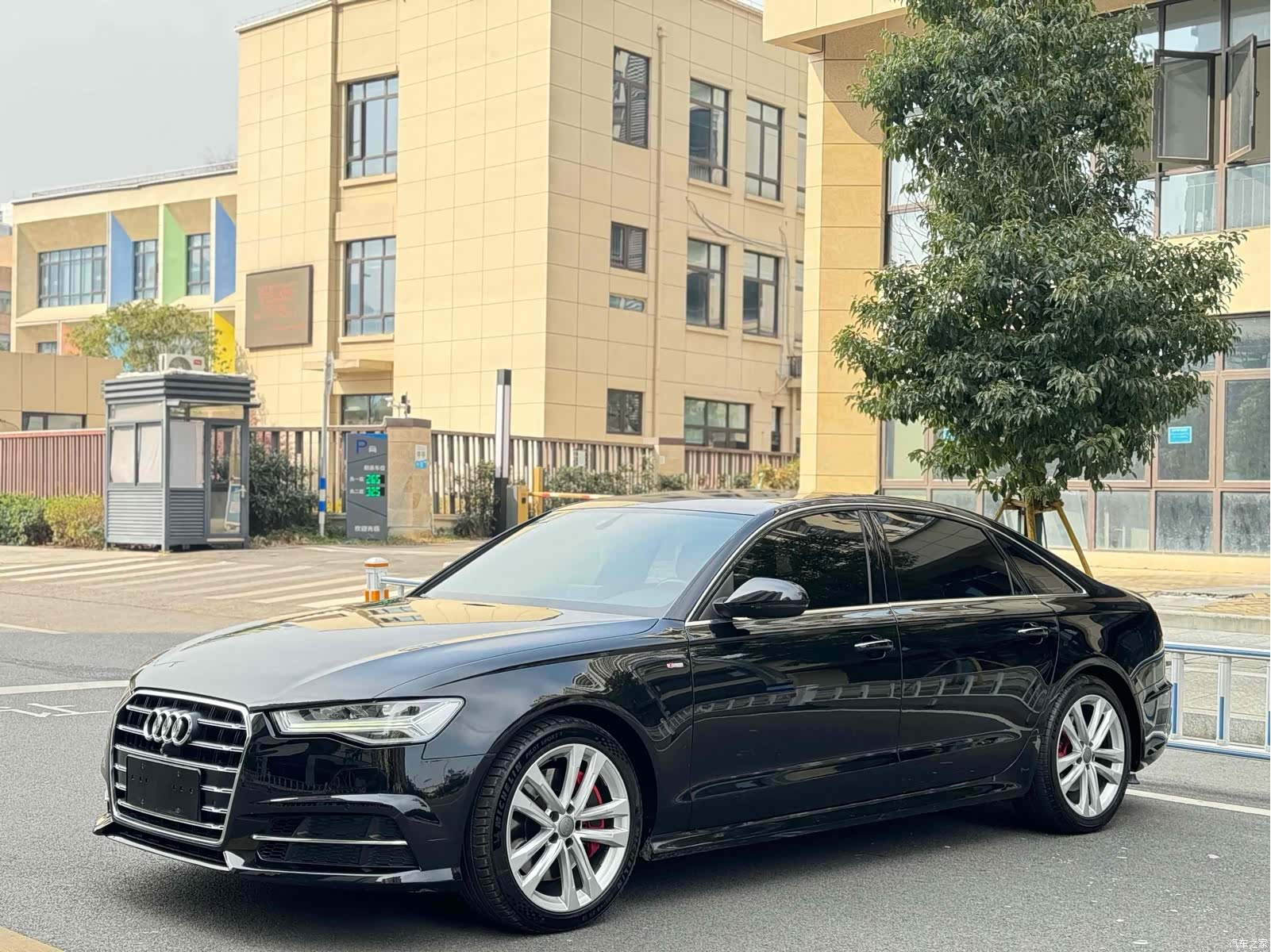 Audi A6L, 2018 1