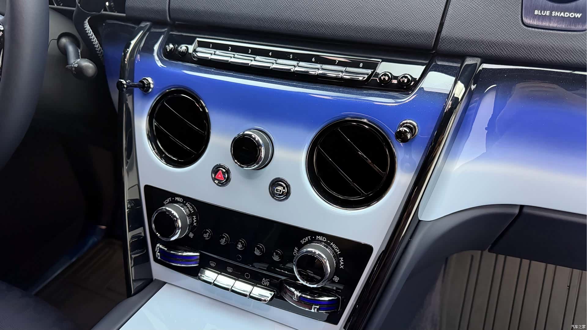 Rolls-Royce Cullinan, 2024 18