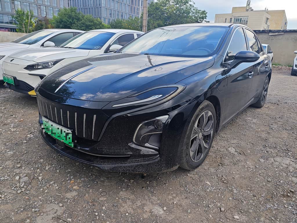 Hongqi E-QM5