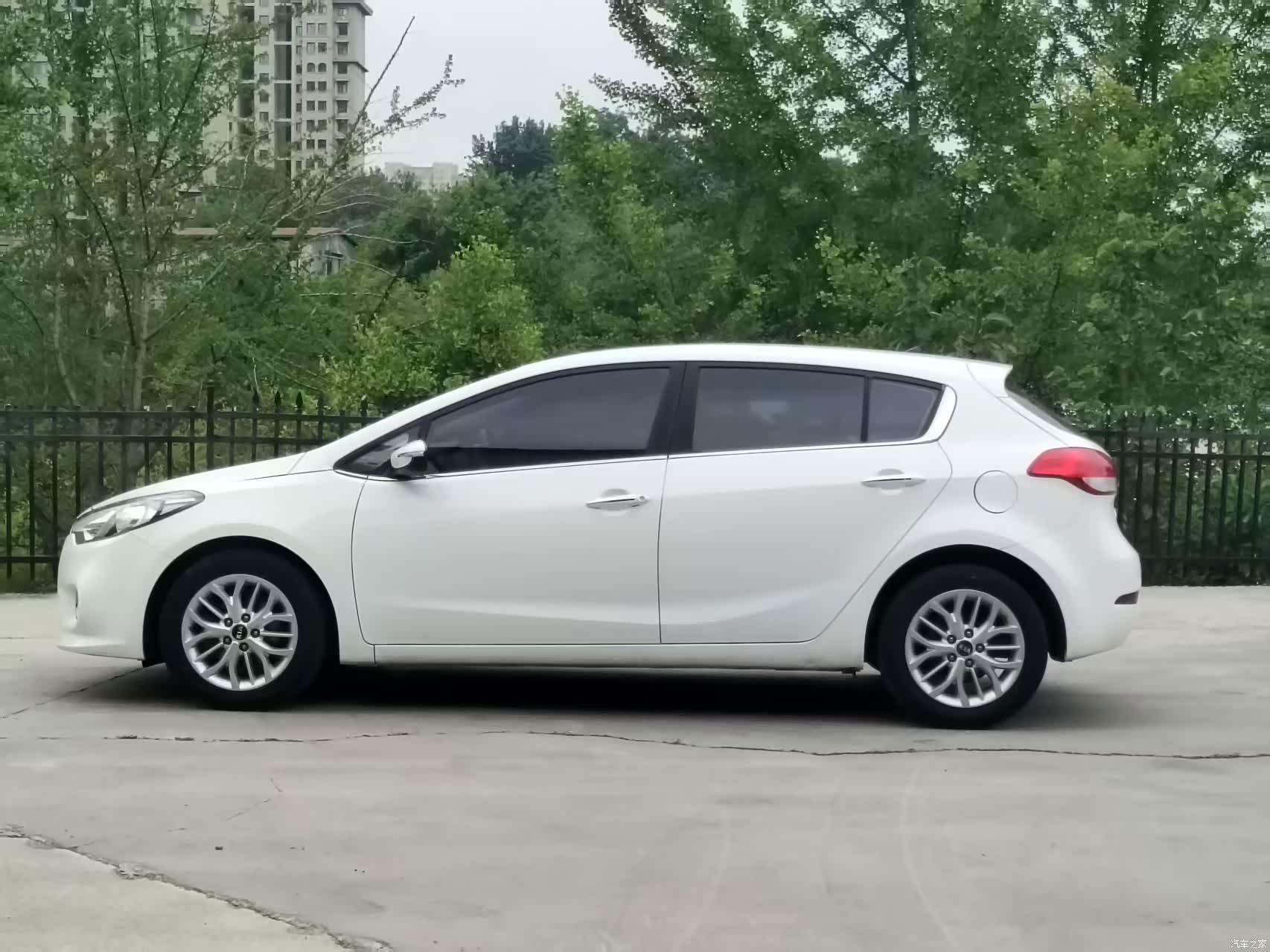 Kia K3, 2014 6