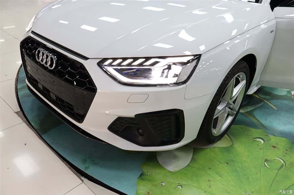Audi A4, 2022 26