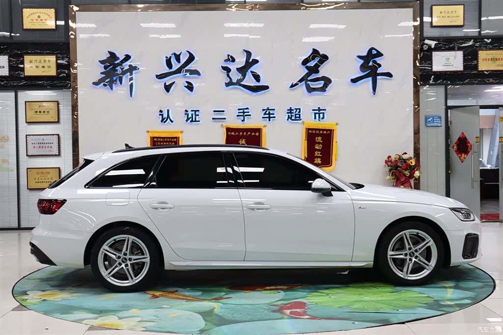 Audi A4, 2022 4