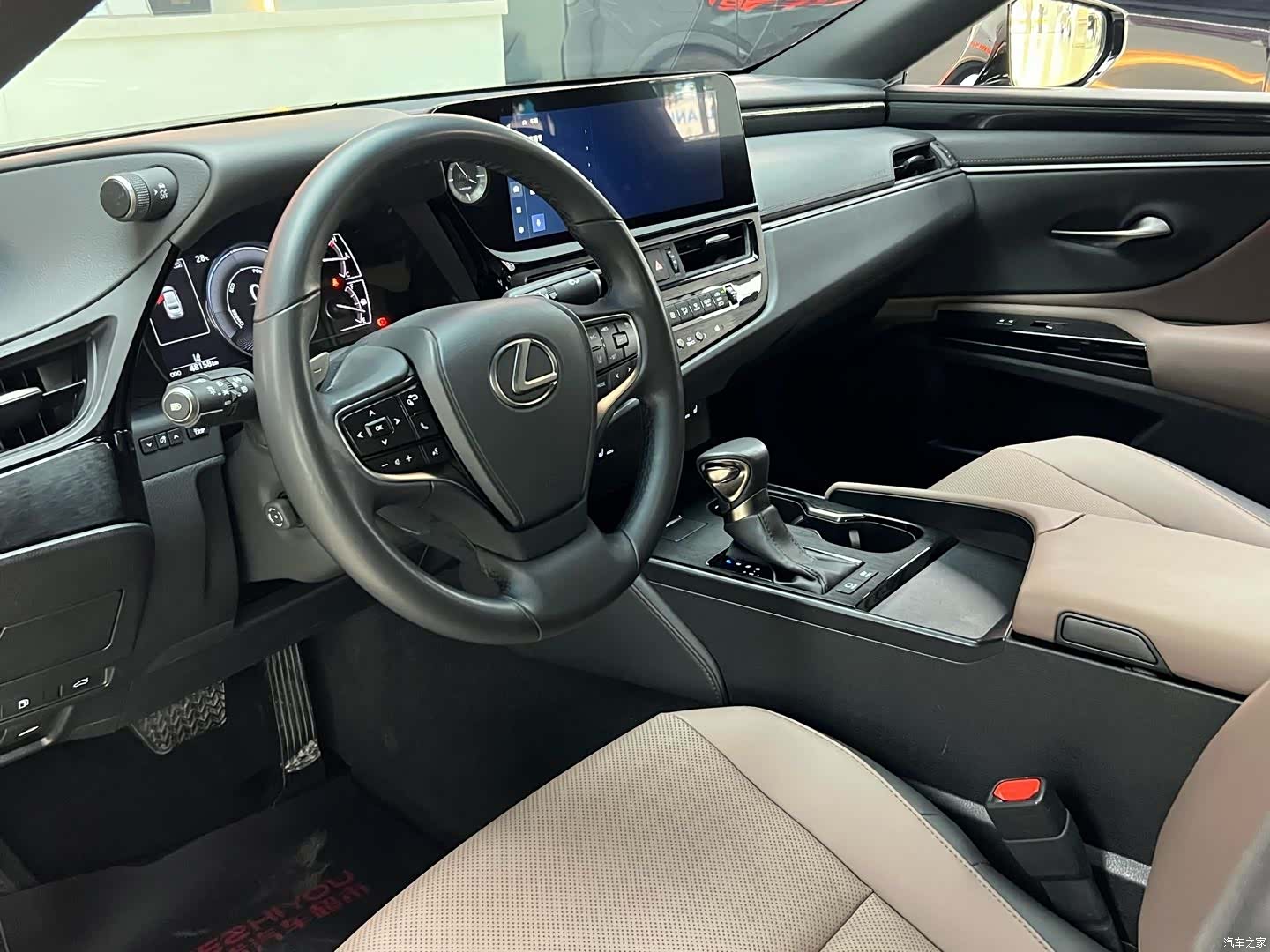 Lexus ES, 2023 8