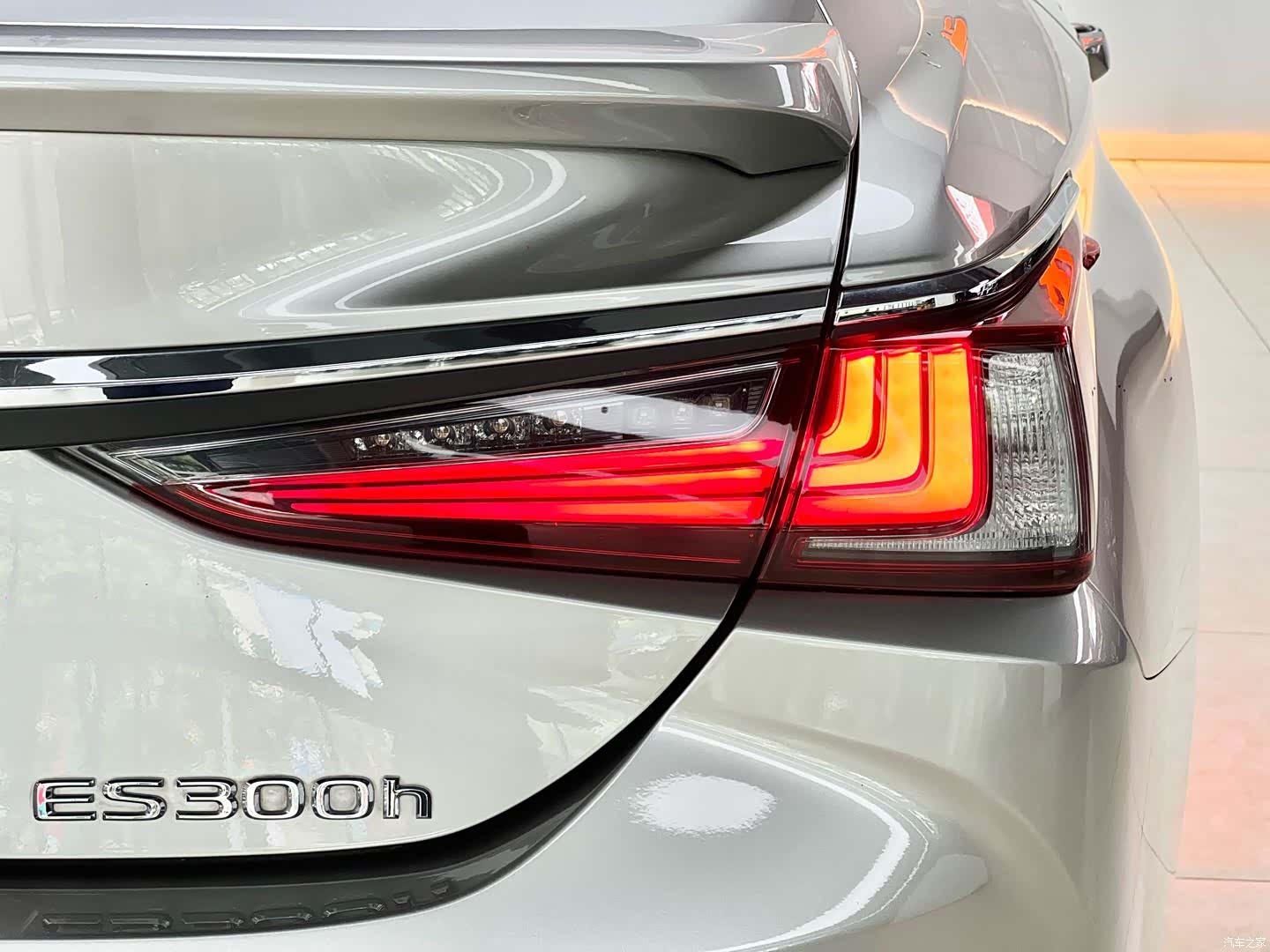 Lexus ES, 2023 18