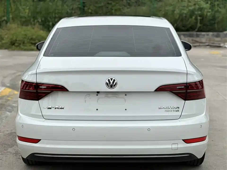 Volkswagen Sagitar