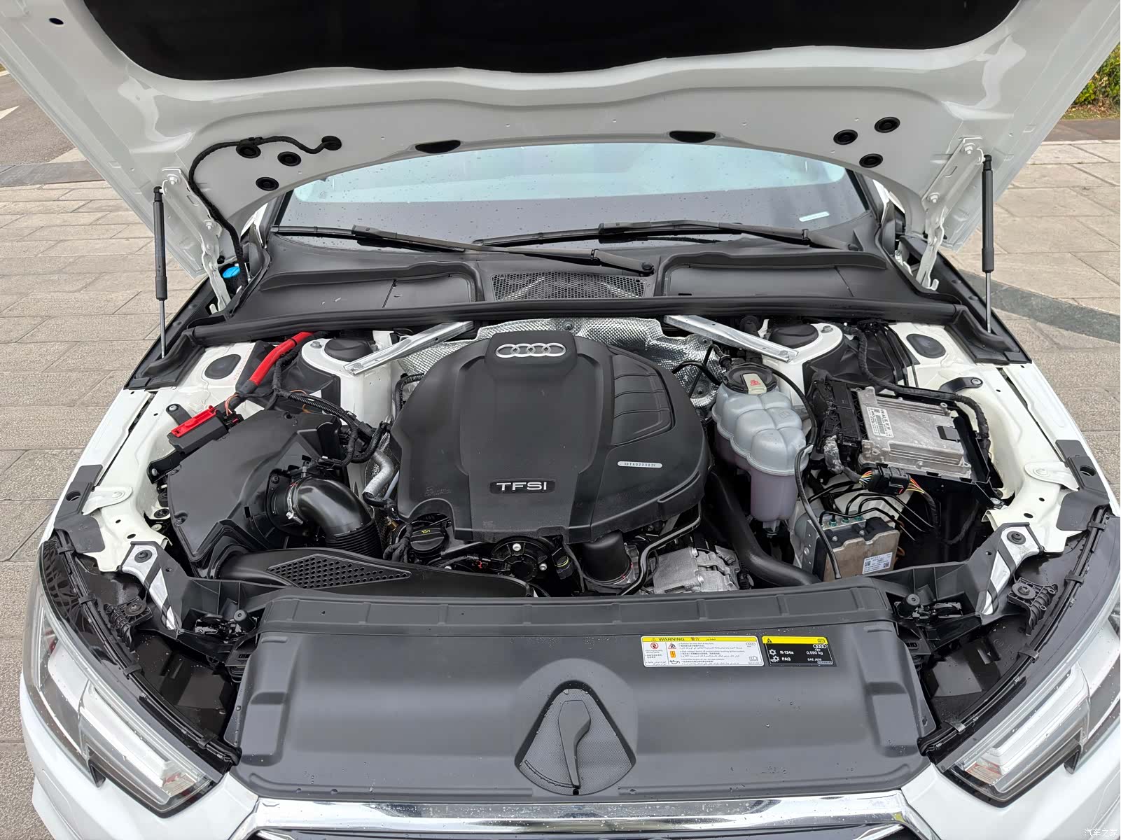 Audi A4L, 2019 23