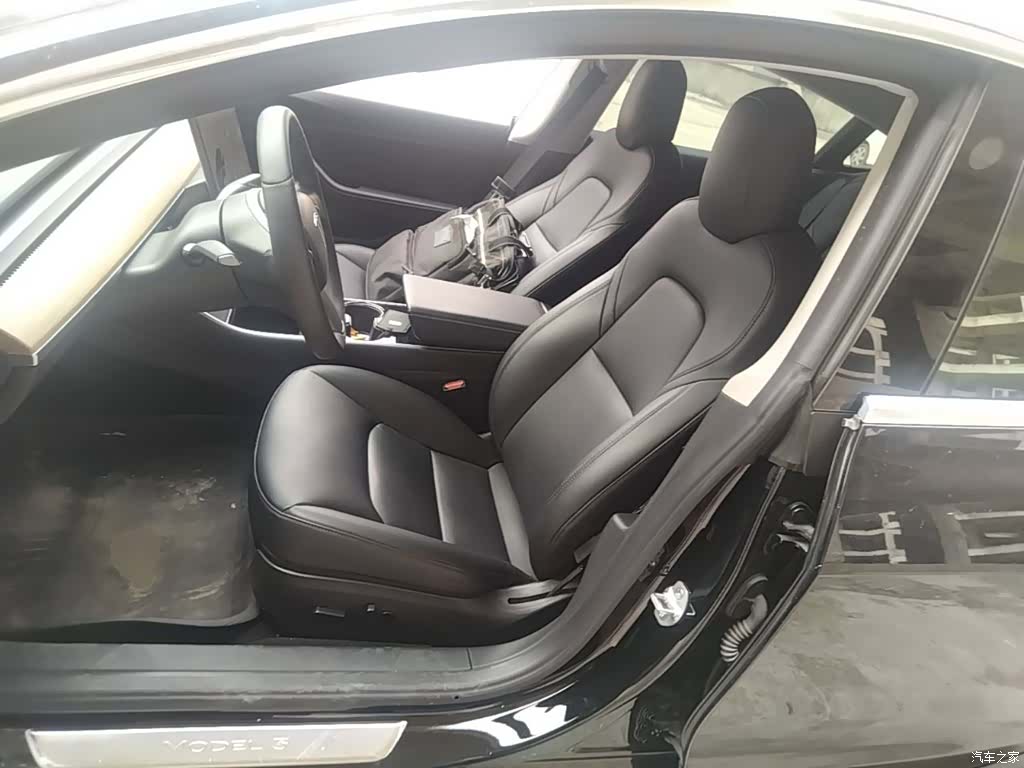 Tesla Model 3, 2020 11