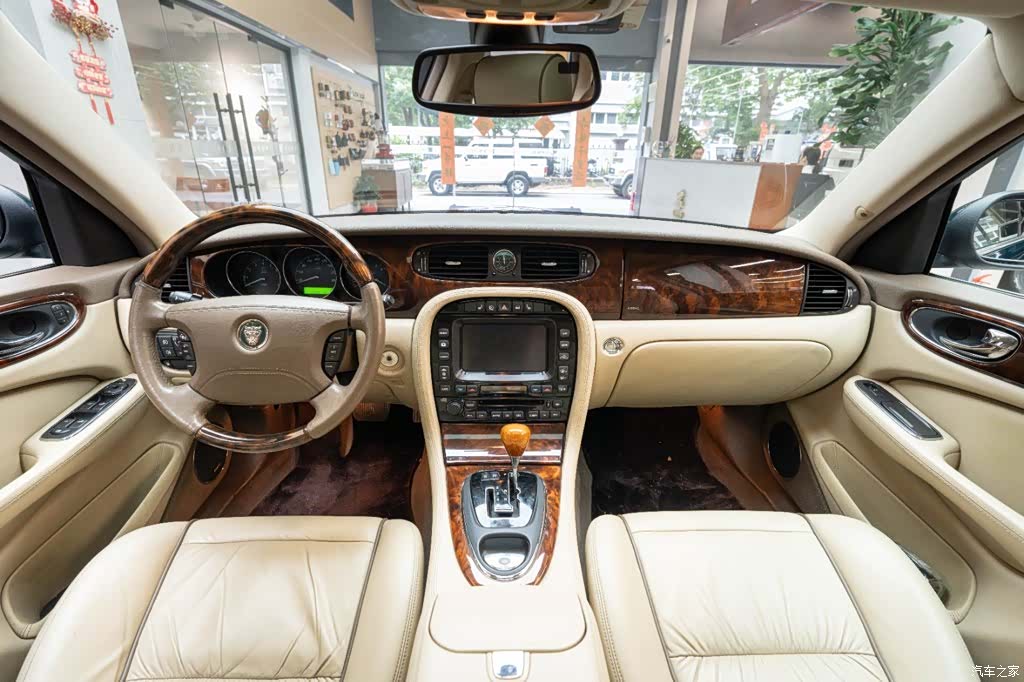 Jaguar XJ, 2006 7