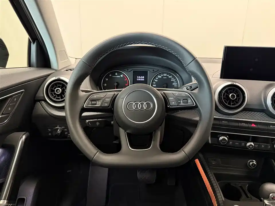Audi Q2L Audi Q2L