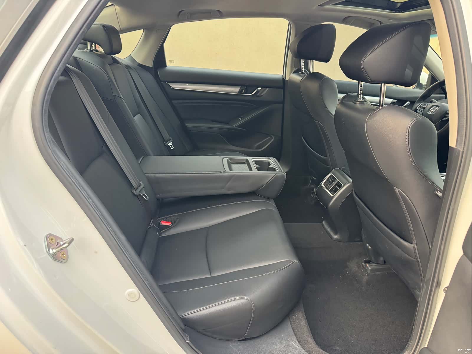 Honda Accord, 2019 23