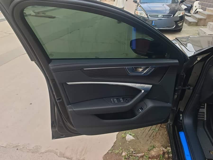 Audi A6L 2025, фото 7