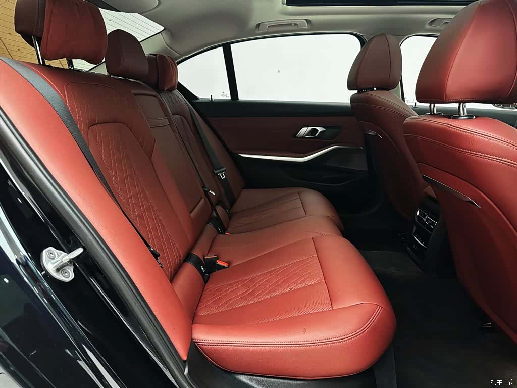BMW 3 Series, 2023 23